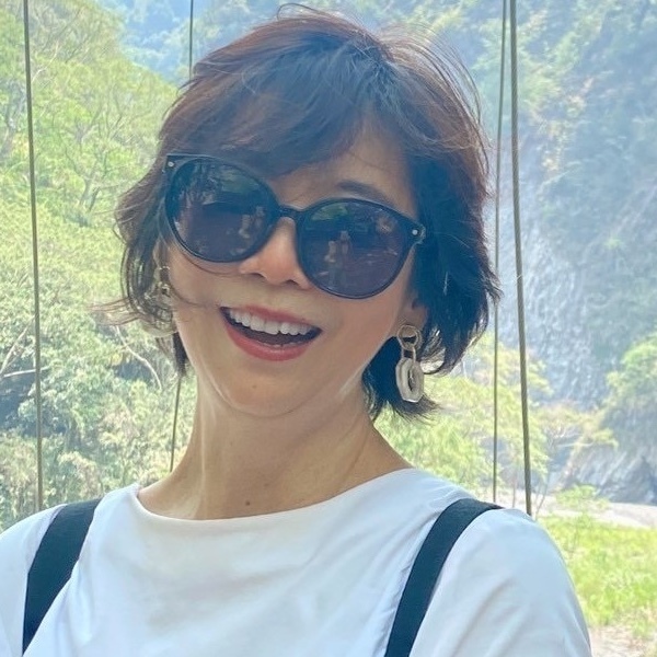 李筱倩 教授